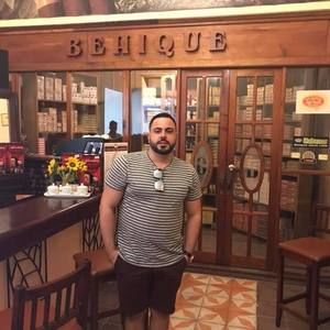 Meet your Posher, Yoan